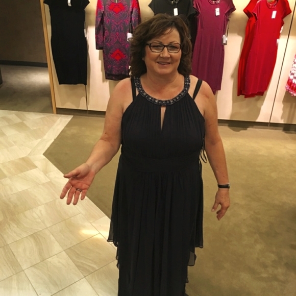 Meet your Posher, Vicki - Picture 2 of 2